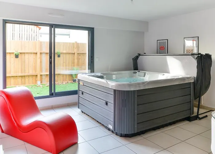 아파트 Centre Historique De Avec Interieur 클리송