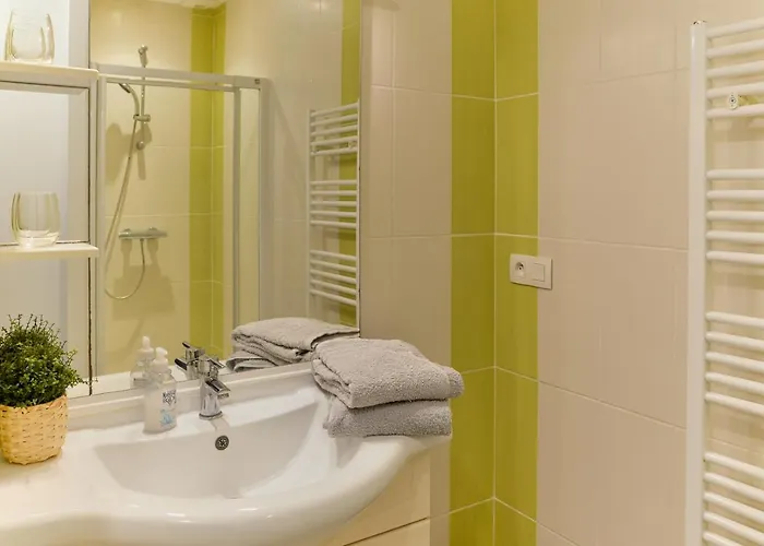 Centre Historique De Avec Interieur